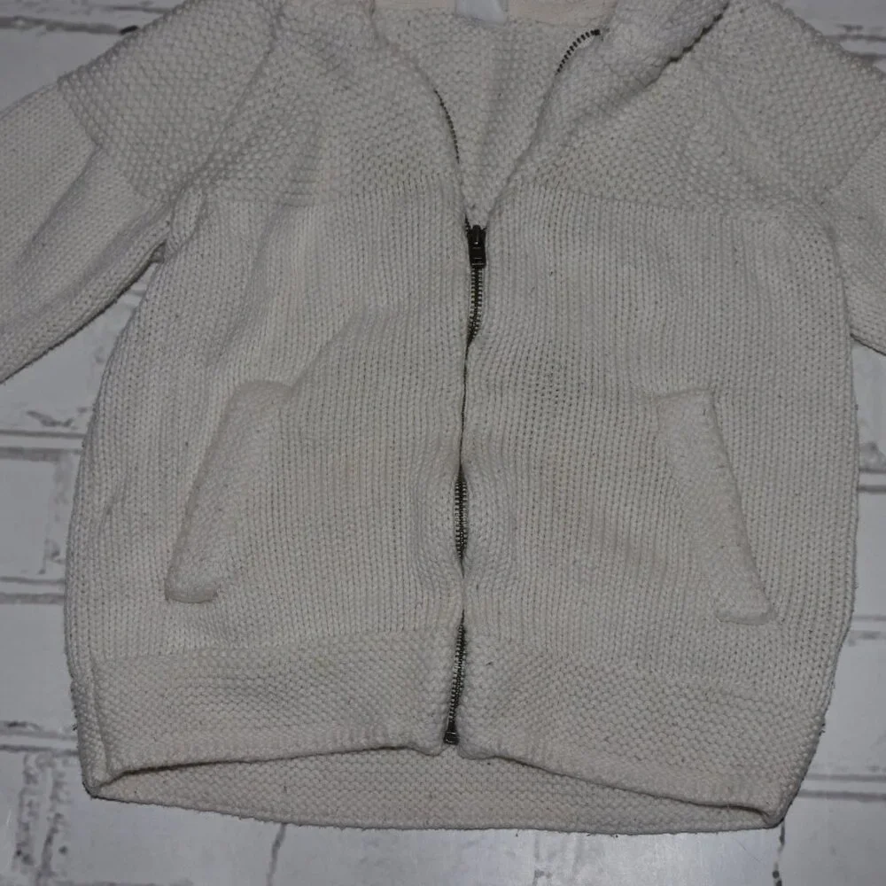 🤍🧶 Baby Gap Knit Hoodie – Size 5Y Toddler · Soft Texture · Neutral Layers 💬